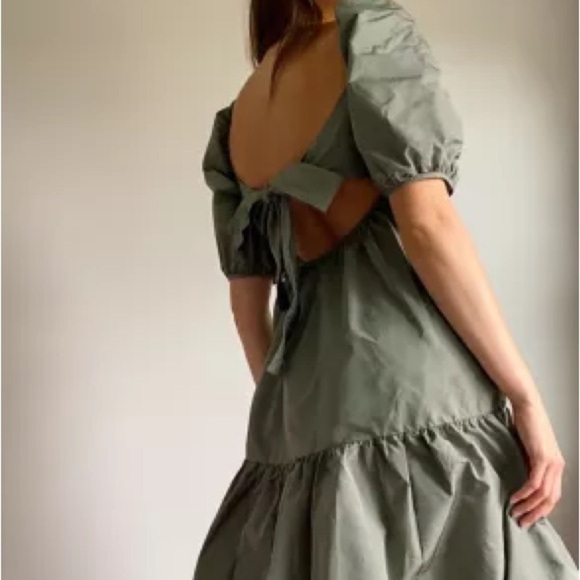 Aritzia Wilfred gray green puff sleeve Serenade midi dress - size Medium (M) - Picture 3 of 11